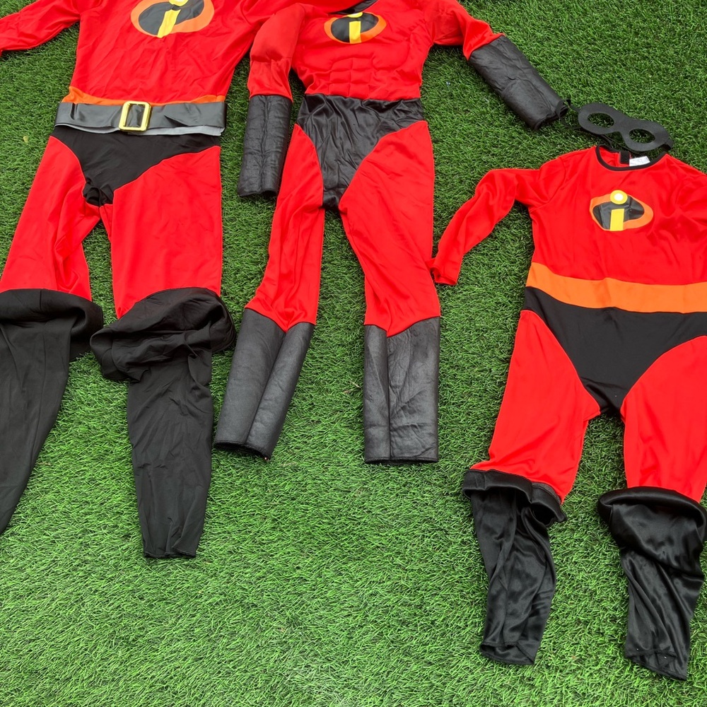 The Incredibles costume for Mom, Son (Dash) , and Daughter